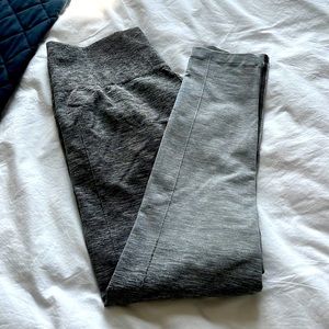 Lululemon Size 10 cropped legging.